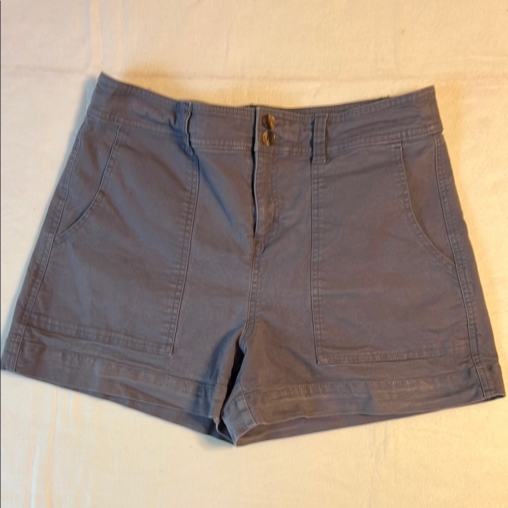 A New Day stretch shorts.